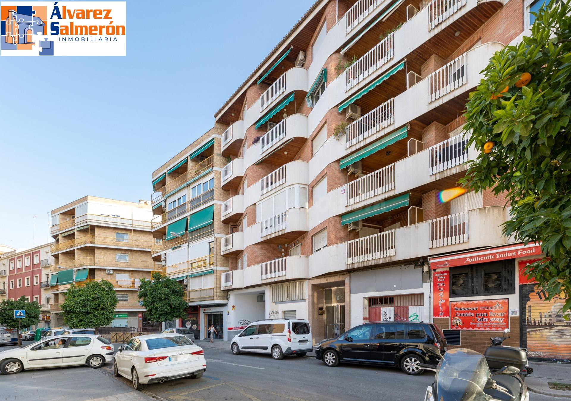 ¡Oportunidad Única en Granada! Piso Espectacular  en Plaza de Gracia