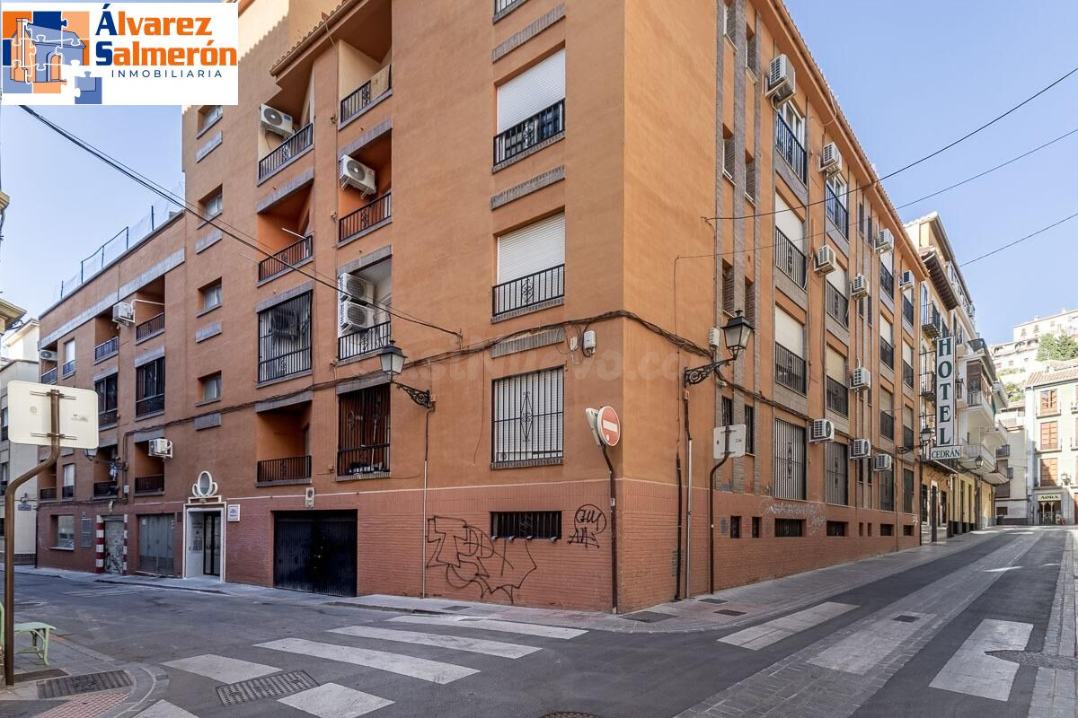PISO JUNTO A GRAN VÍA