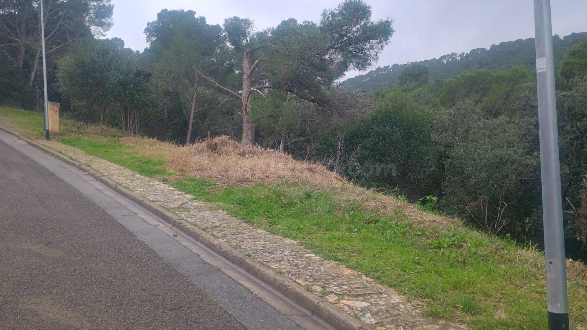 SOLAR URBANO TURÍSTICO EN BEGUR-GIRONA - foto 2