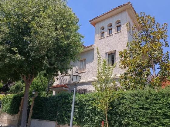Chalet 7 habitaciones 217m² en venta - Retiro