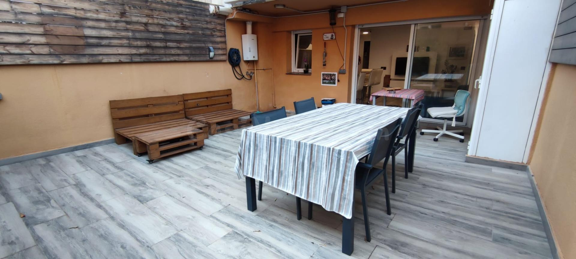PISO EN VENTA CON GRAN TERRAZA EN CALELLA
