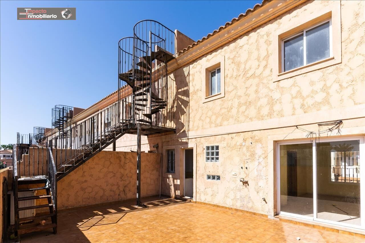 Casa Tipo Dúplex 3 habitaciones 132m² en venta - 3 PALOMARES