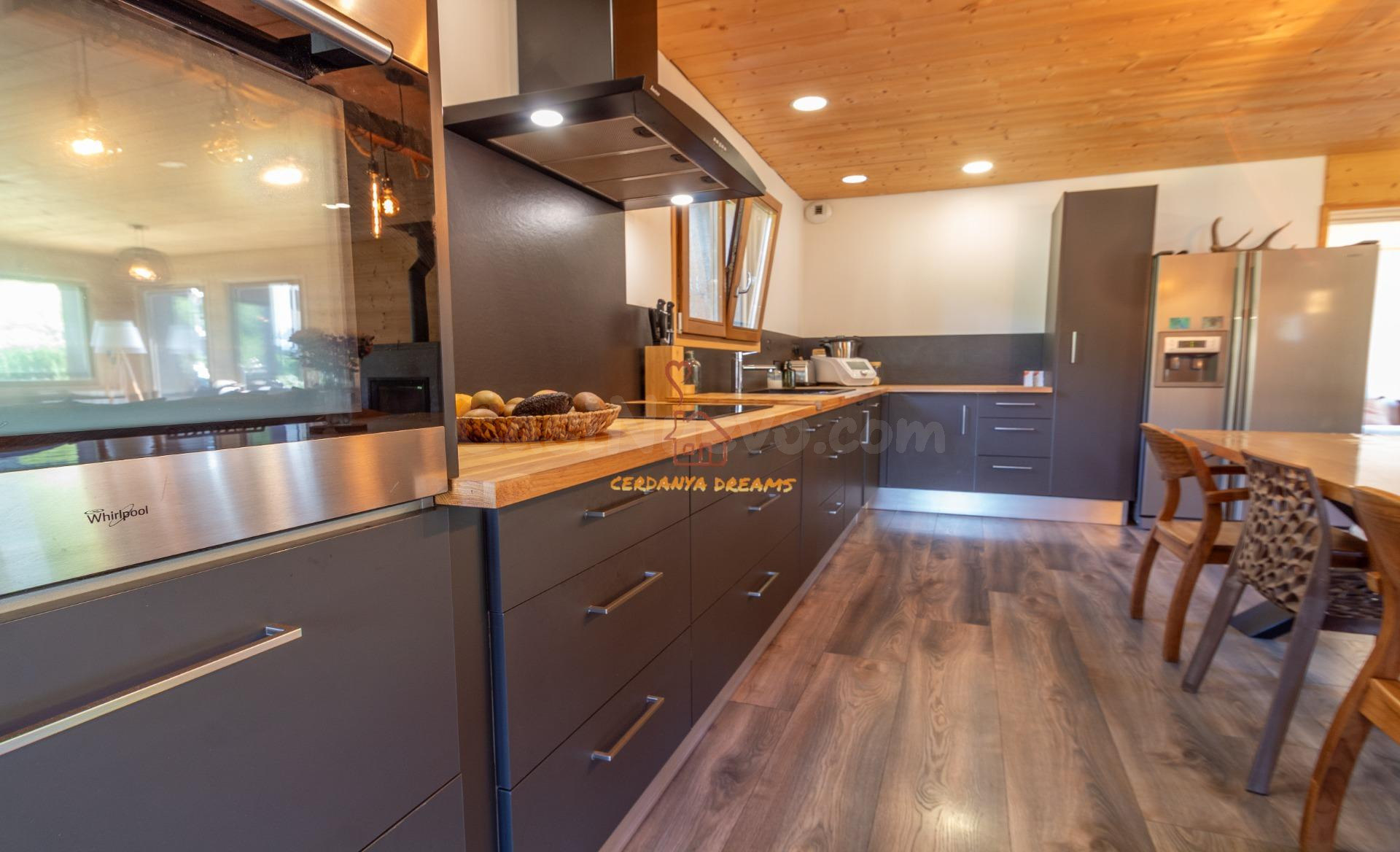Casa con gran jardín - foto 4