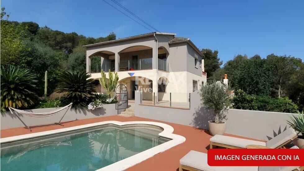 Chalet con piscina en Cubelles, déjalo a tu gusto - foto 2