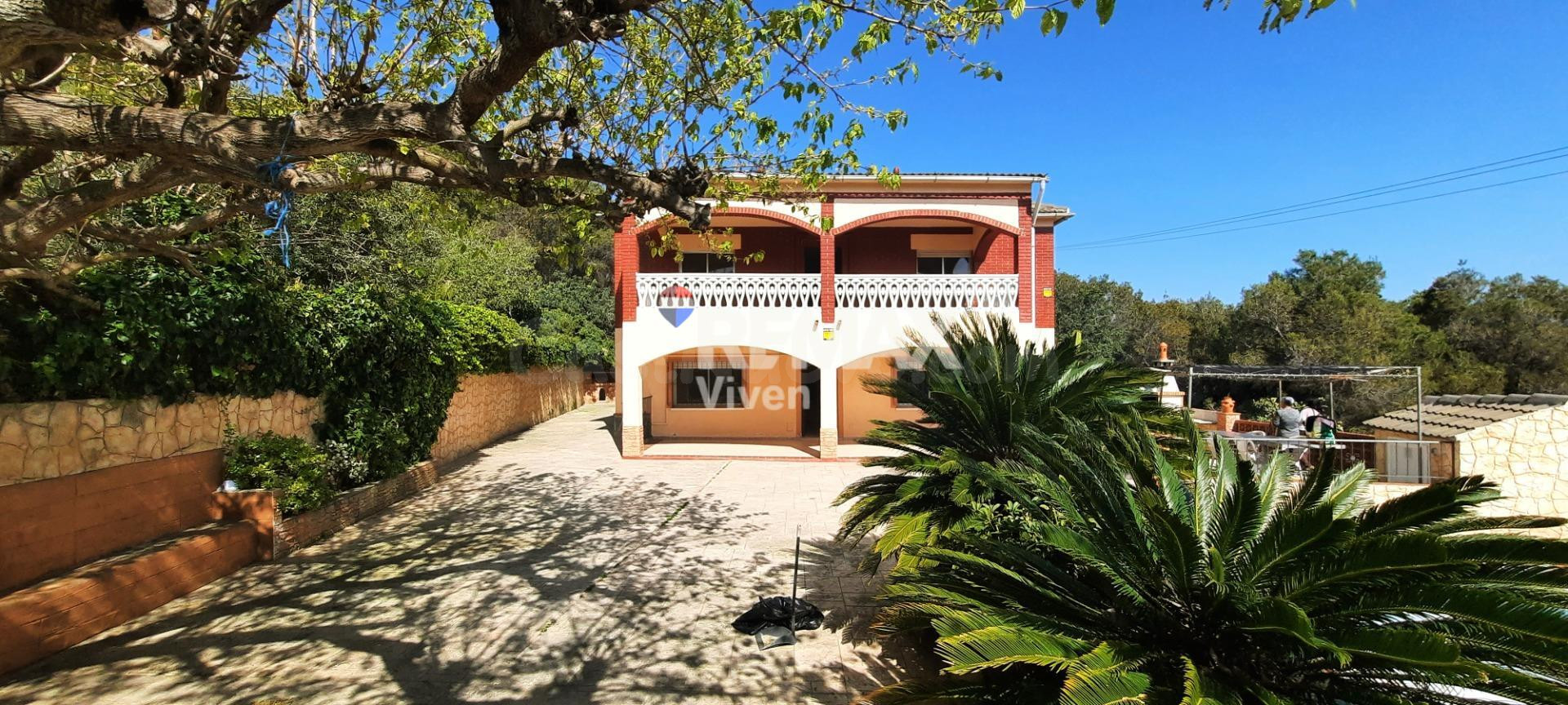 Chalet con piscina en Cubelles, déjalo a tu gusto - foto 5