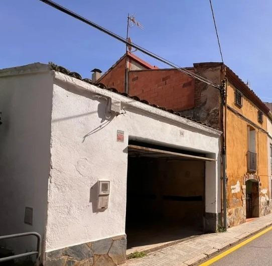 LOCAL EN VENTA CON POSIBILIDAD DE CONVERSIÓN A VIVIENDA