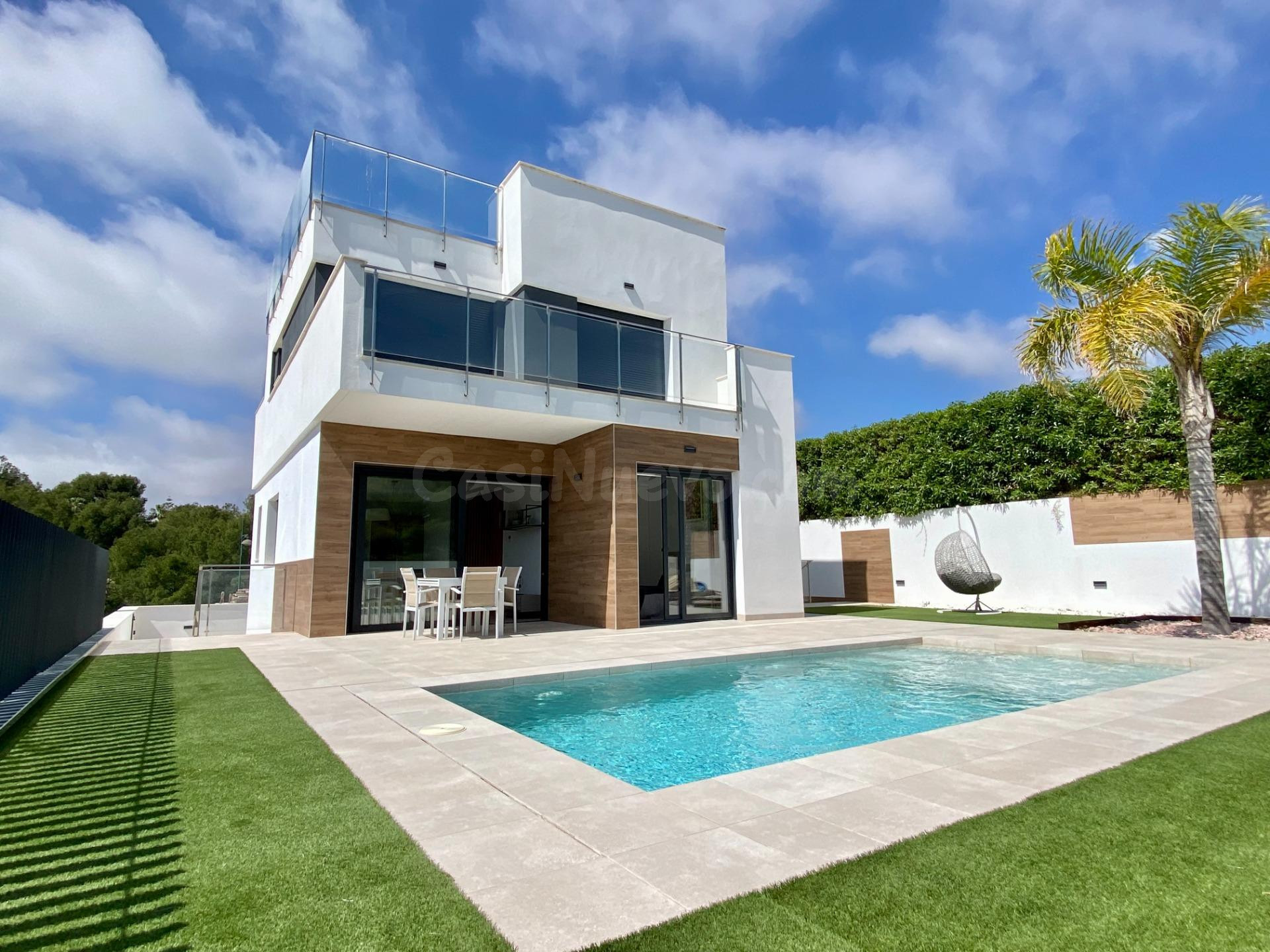 CHALET DE LUJO CON PISCINA, VISTAS AL MAR Y SOLÁRIUM PRIVADO