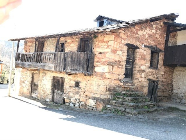 CASA DE PIEDRA A 15 MINUTOS DE LAS MEDULAS - foto 3