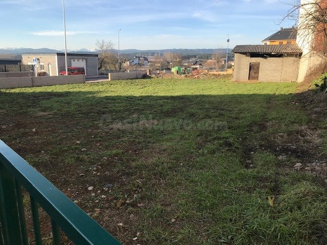 SE VENDE SOLAR EN PLENO CENTRO DE CUBILLOS DEL SIL.  DA A 3  - foto 5