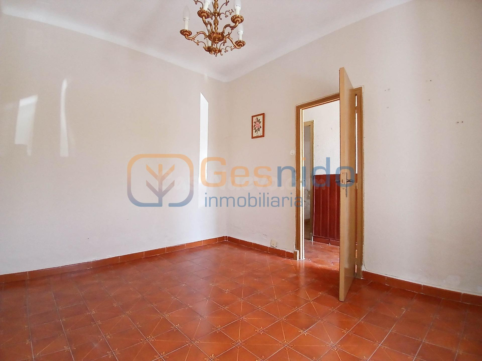 CASA a REFORMAR en SEGOVIA (barrio de San Lorenzo) de TRES h - foto 4