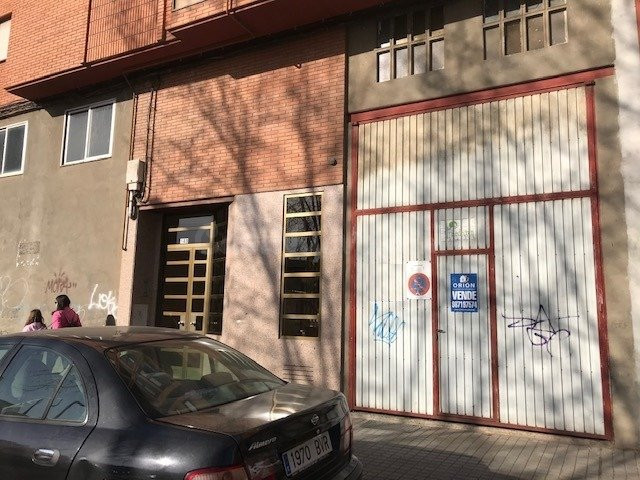 LOCAL COMERCIAL EN VENTA DE 200M2 EN FLORES DEL SIL
