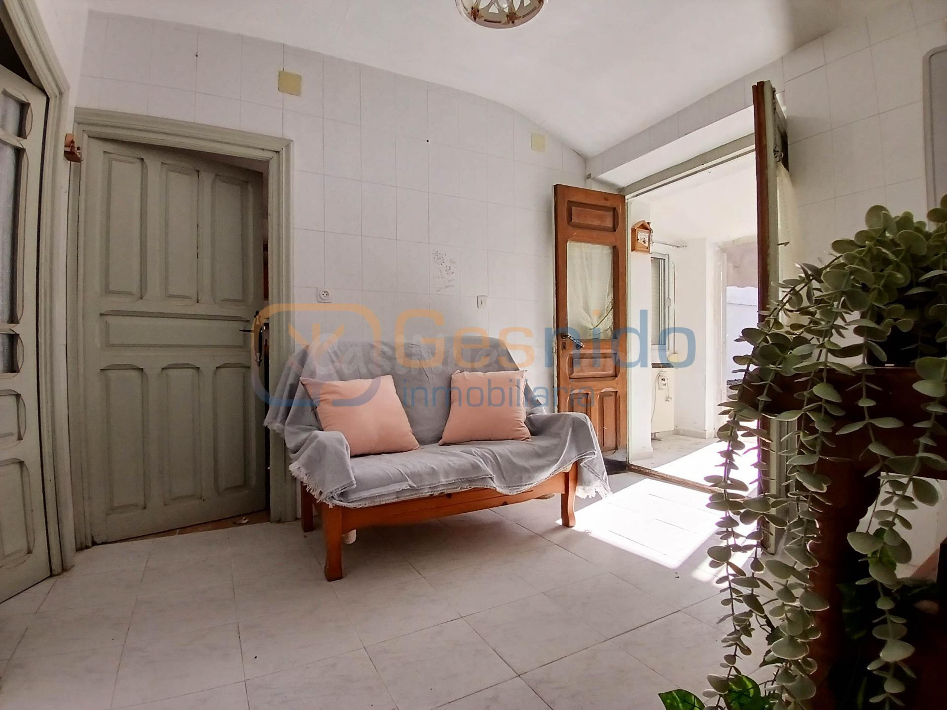ESTUPENDA CASA en NAVAFRIA (SEGOVIA) con AMPLIA PARCELA - foto 4