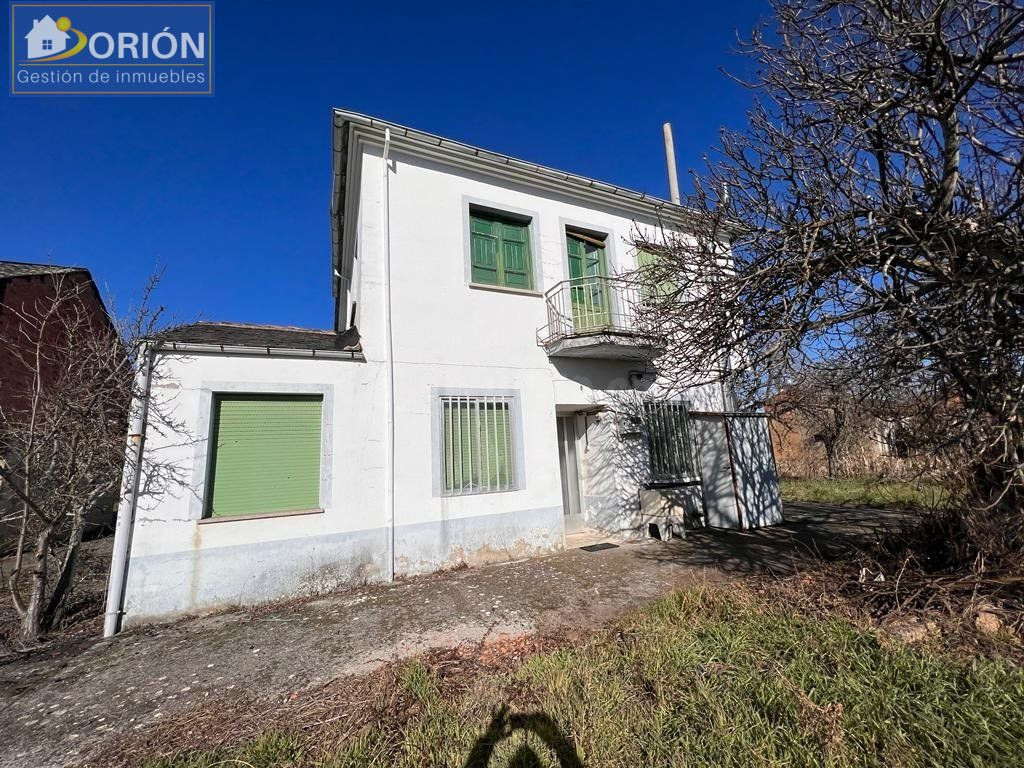 CASA CON 1400M2 DE TERRENO EN MAGAZ DE ABAJO - foto 3