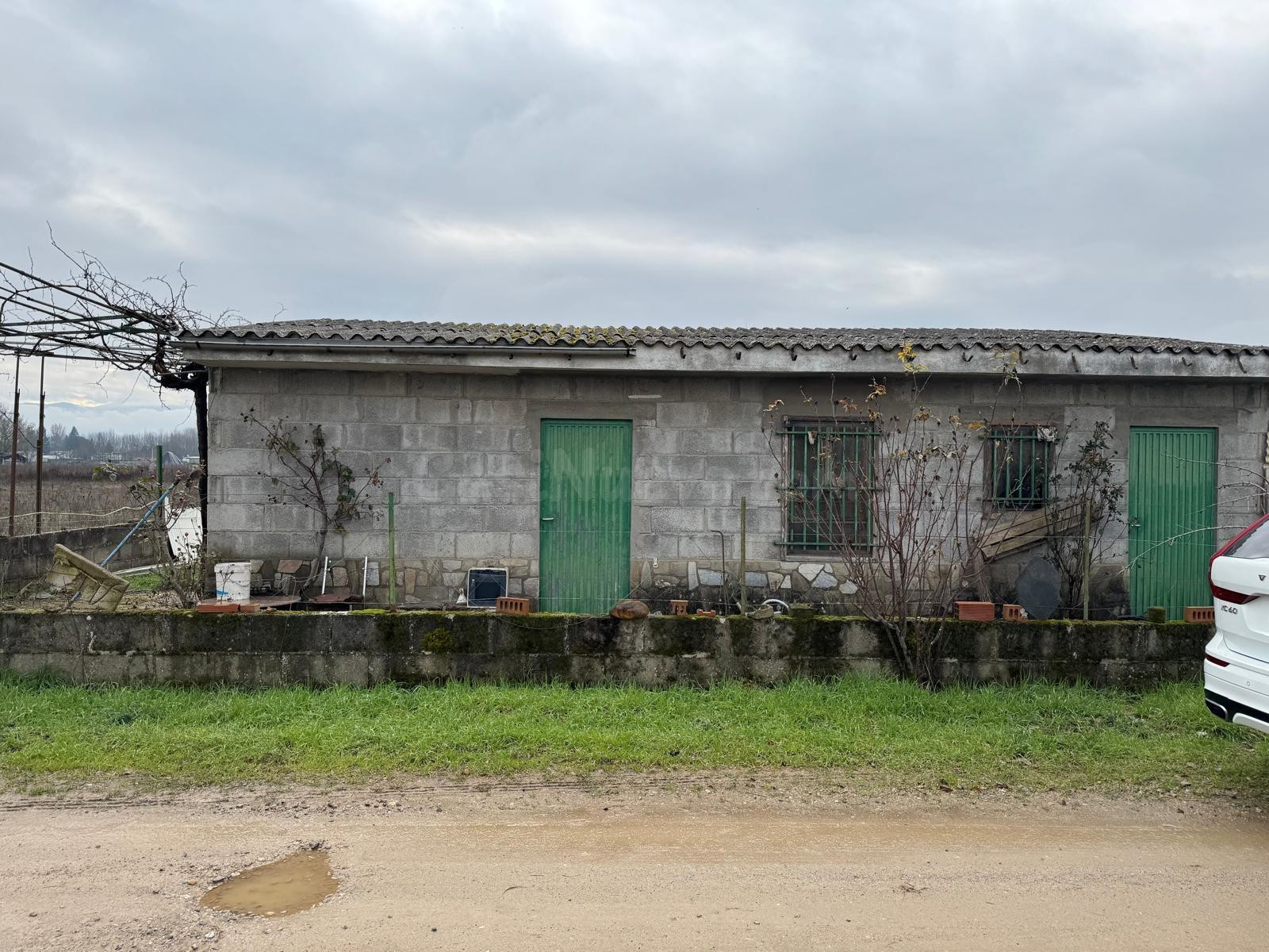 SE VENDE CASA DE APEROS DE BLOQUE DE 40M2 CON UNA FINCA DE 2 - foto 3