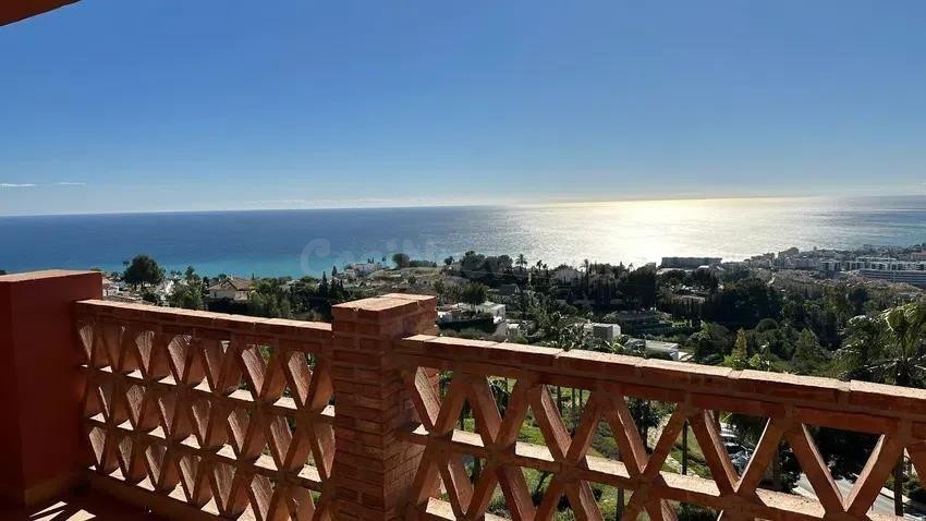 Espectacular Dúplex con vistas panorámicas al mar en El Higuerón
