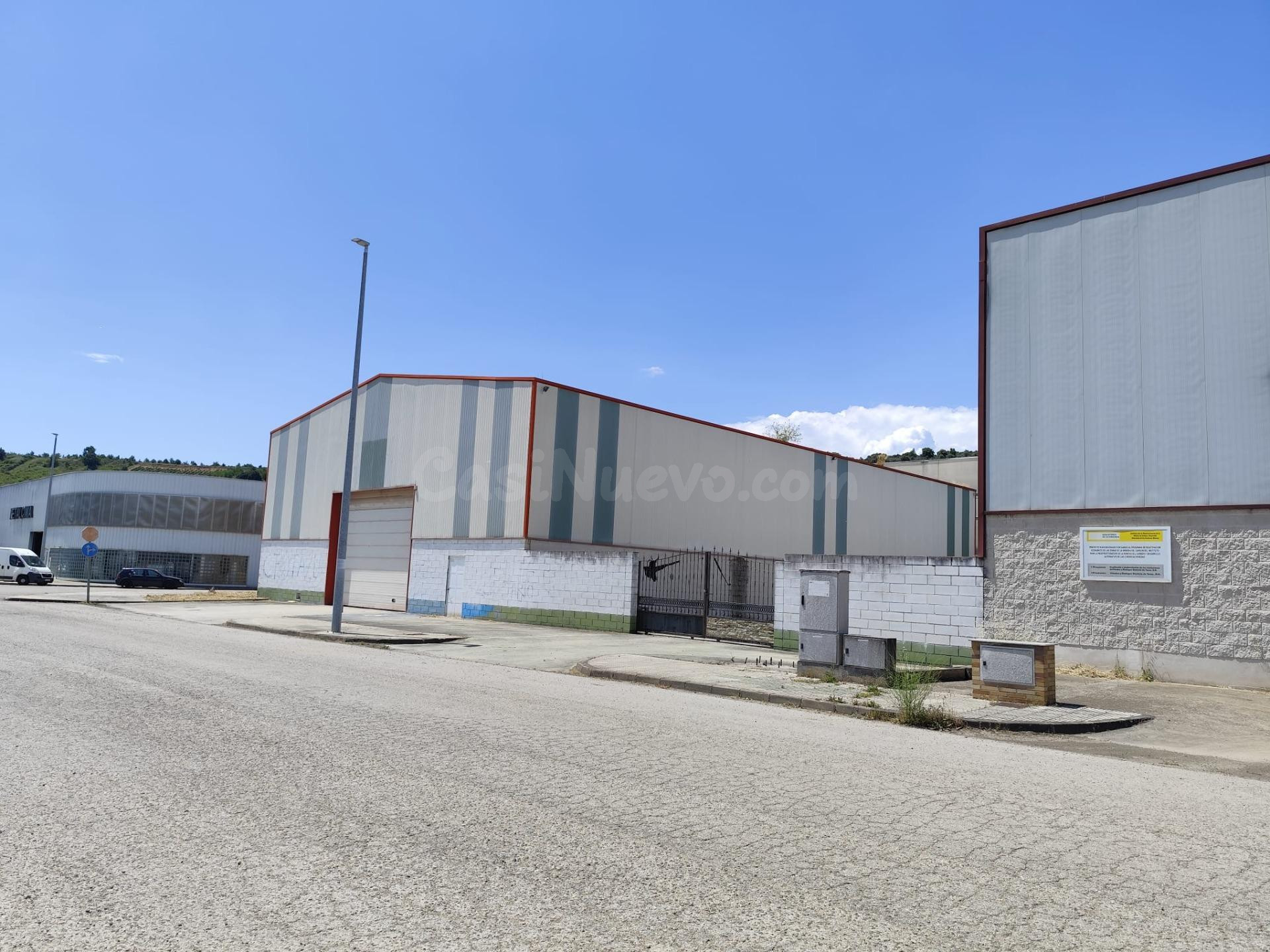 VENTA O ALQUILER DE NAVE EN POLIGONO DE BEMBIBRE - foto 5