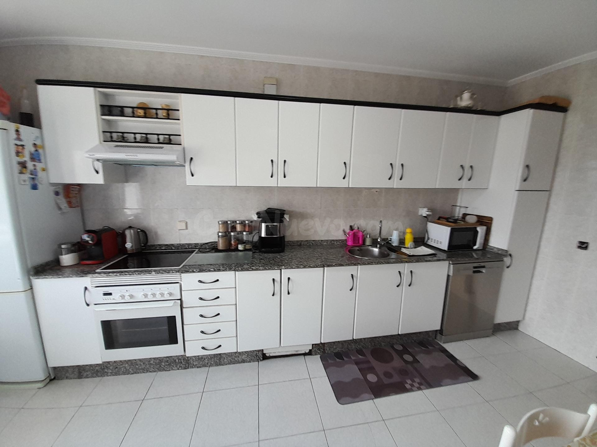 AMPLIO PISO CON TERRENO ADICIONAL EN CACABELOS.  109.000 € - foto 3