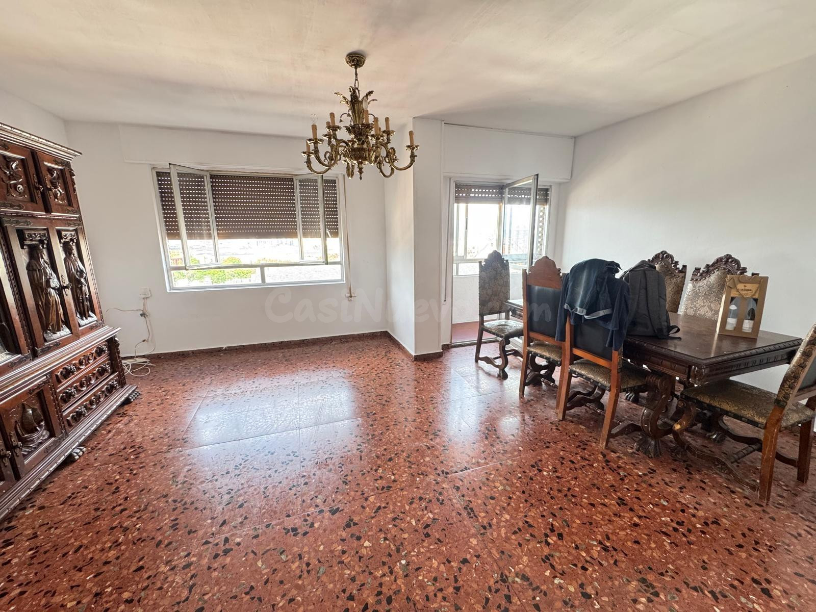 SE VENDE PISO AMPLIO EN GENERAL VIVES - foto 4
