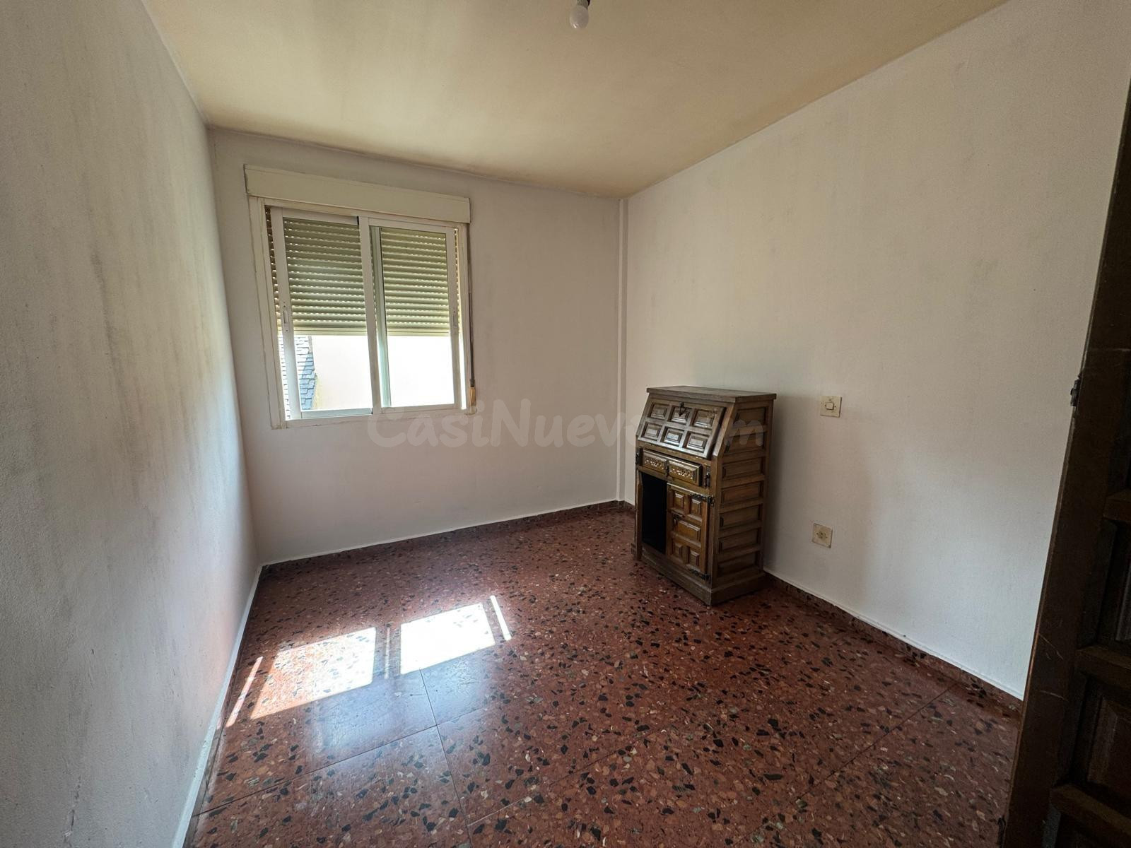 SE VENDE PISO AMPLIO EN GENERAL VIVES - foto 5