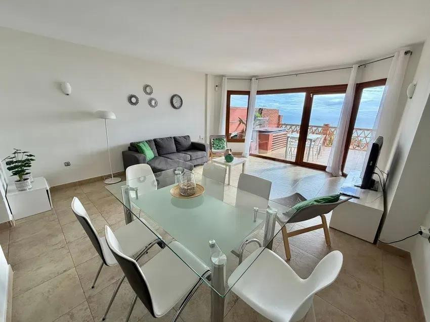 Espectacular Ático Dúplex con Vistas al Mar y Licencia Turística en El Higuerón