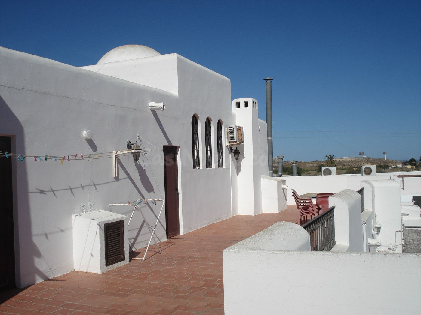 Casa con terreno, cuatro dormitorios, finca, cortijo y resta - foto 4