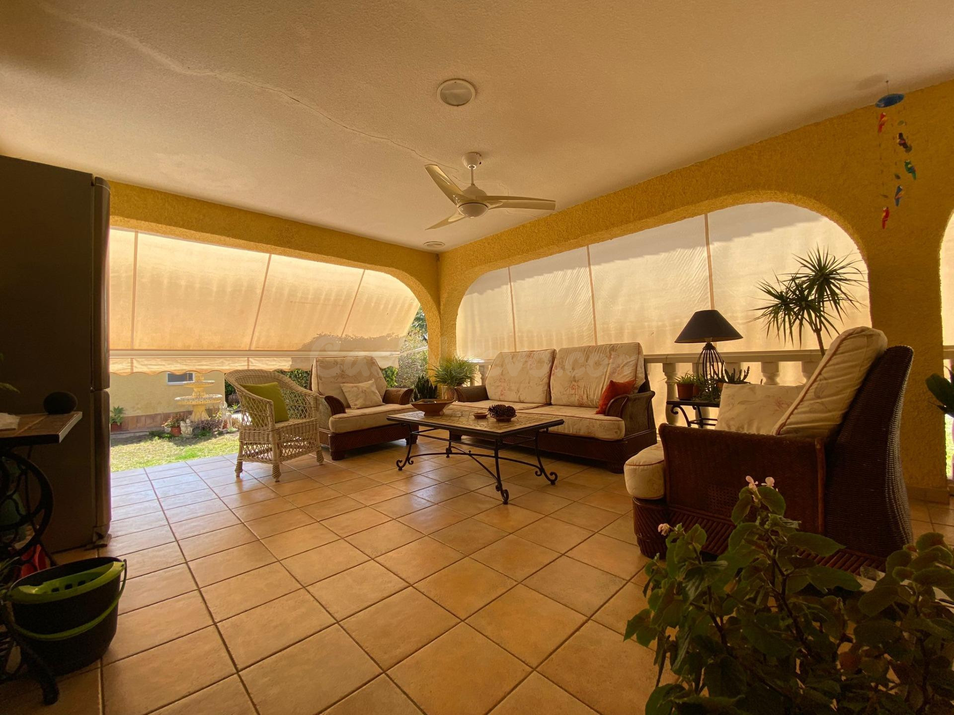 Chalet independiete con 9 Hab y 4 Baños con piscina y barbac - foto 2