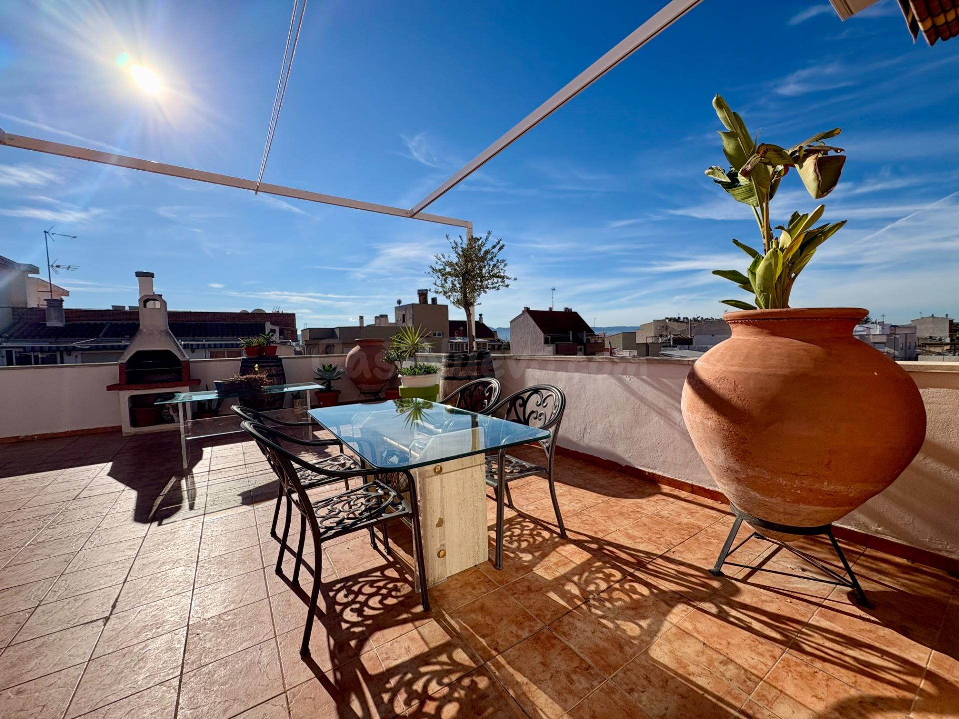 Ático en planta de 3 habitaciones con terraza en Cabezo de T