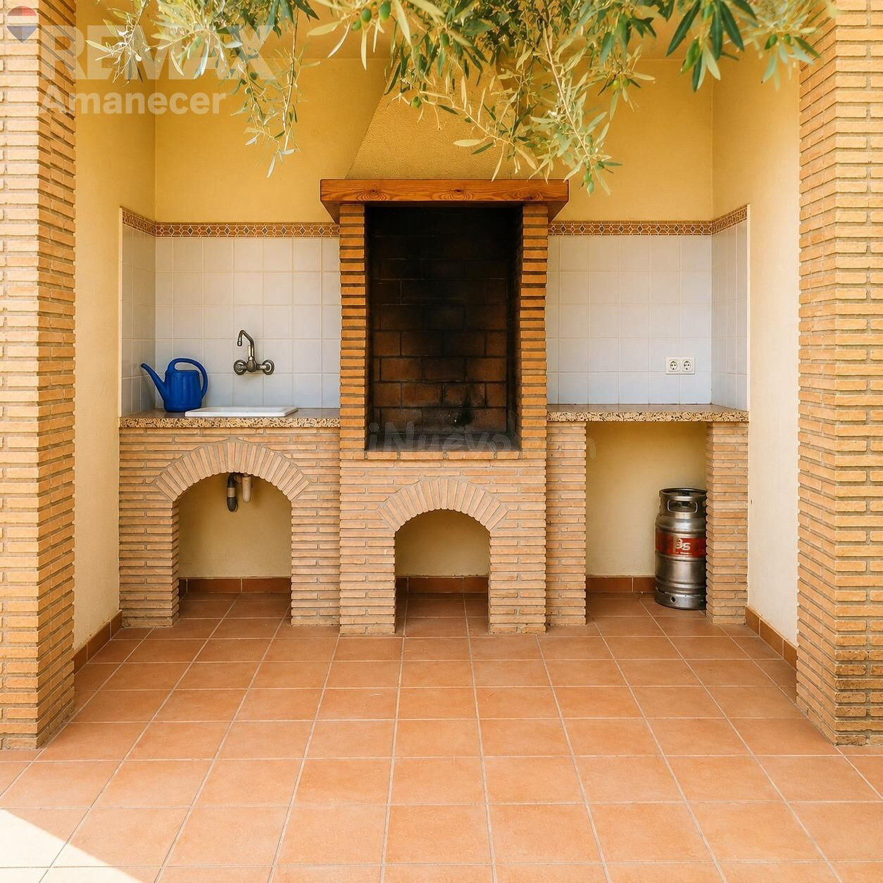Chalet con piscina privada, garaje y vistas al Montgó - foto 5