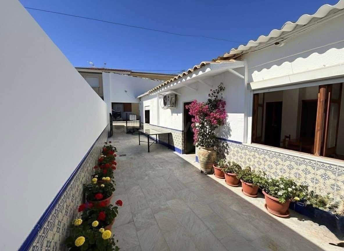 Casa con terreno en Albox -Almería - foto 3
