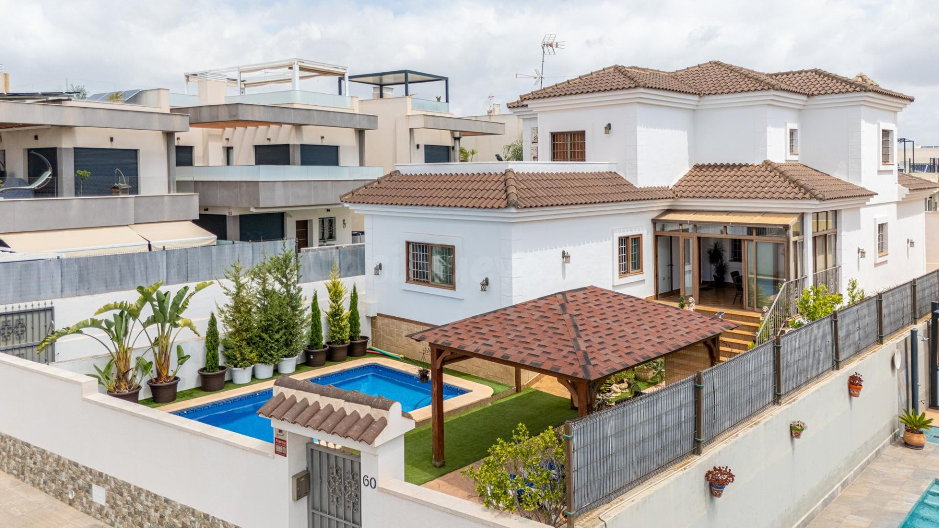 Chalet 4 habitaciones 417m² en venta - Costa blanca sur