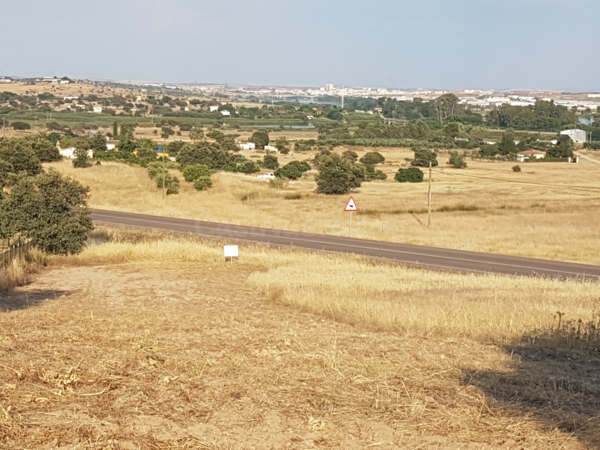 Terreno rural en venta - Alrededores - foto 4