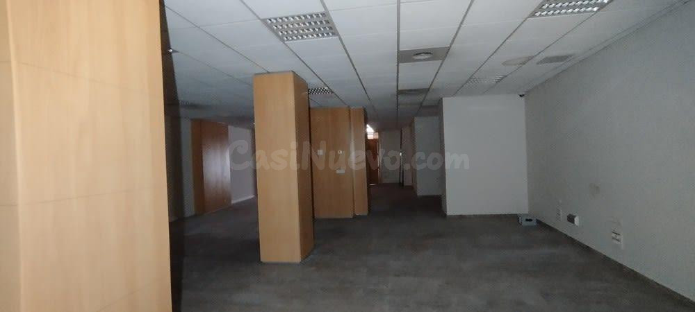 Local comercial en Oliva - foto 4