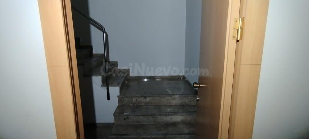 Local comercial en Oliva - foto 5