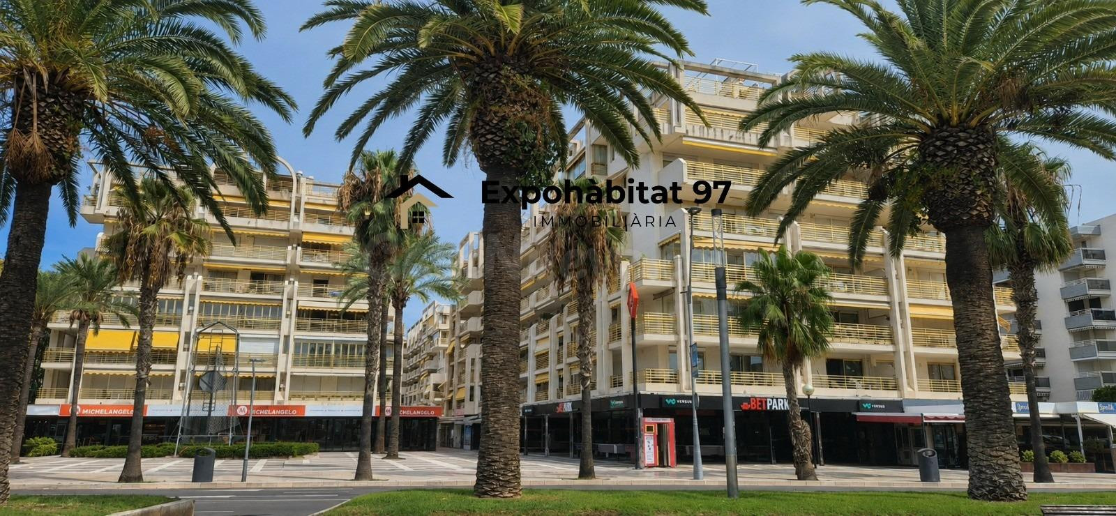 ¡ESPECTACULAR ÁTICO DÚPLEX CON VISTAS AL MAR, PISCINA Y 2 PLAZAS DE PARKING OPCIONALES EN PASEO JAIME I!