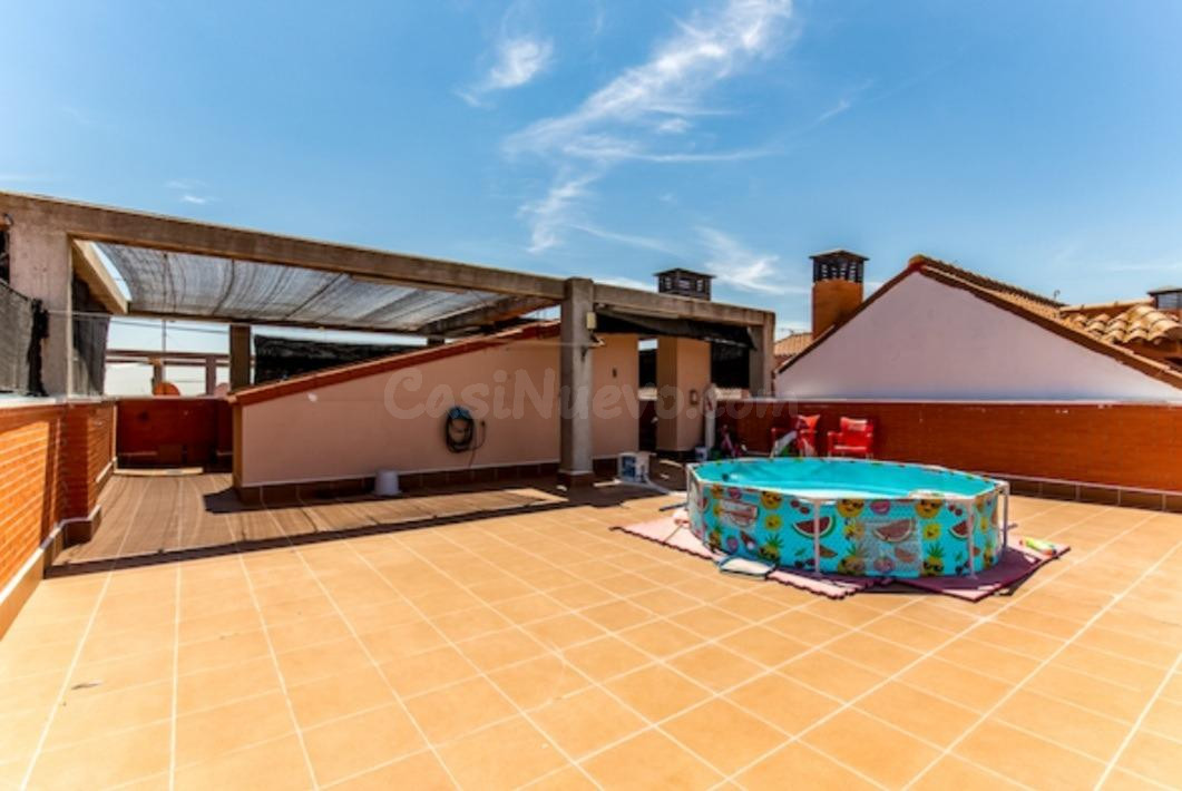 AOC VENDE ÁTICO DÚPLEX,3 habitaciones,2 BAÑOS,GARAJE Y SOLARIUM 120M2