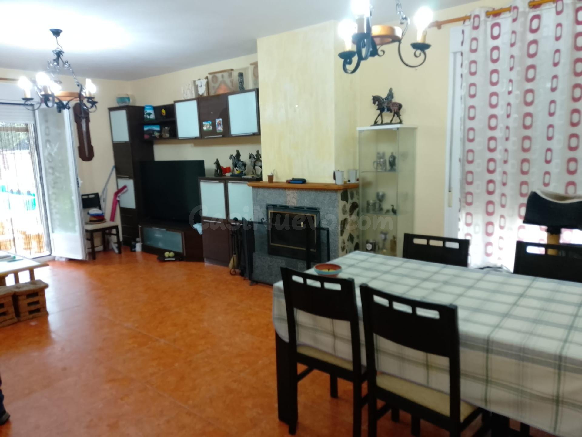 AOC VENDE CHALET INDEPENDIENTE, CON 8 habitaciones Y 6 BAÑOS EN EL VISO DE SAN JUAN