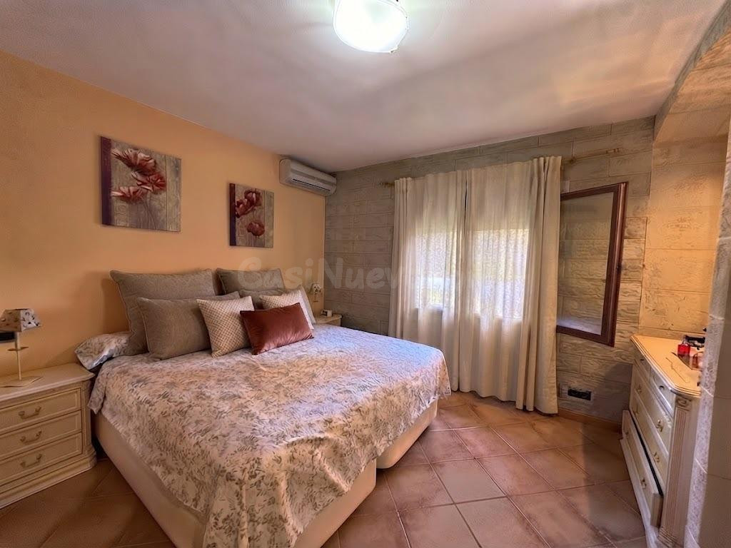 Exclusivo chalet con piscina y casa de invitados independien - foto 5
