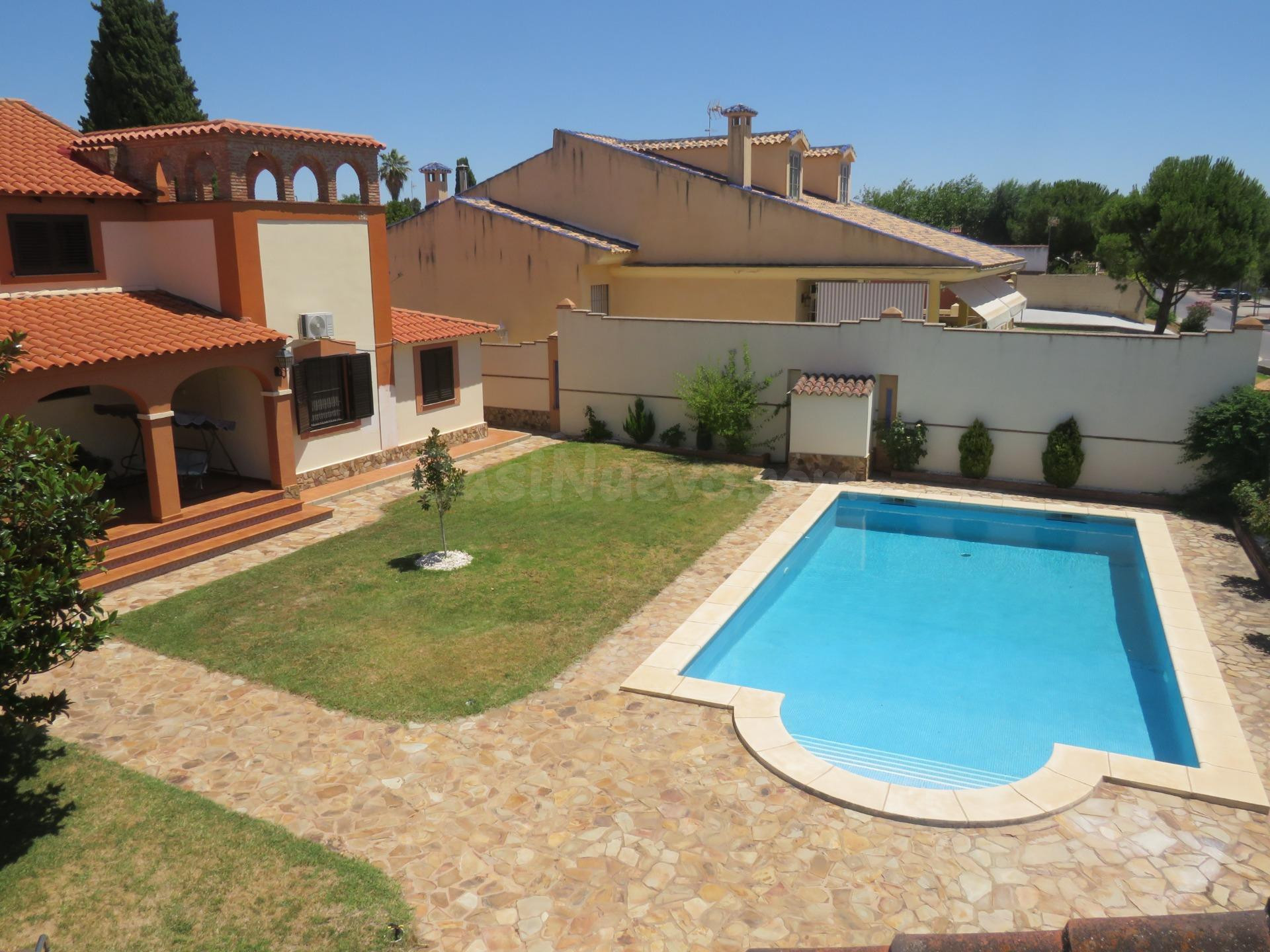 ✨ EXCLUSIVA VIVIENDA DE ALTO nivel CON PISCINA Y MÁS DE 1.200 M2 DE PARCELA EN PEÑARROYA-PUEBLONUEVO ✨
