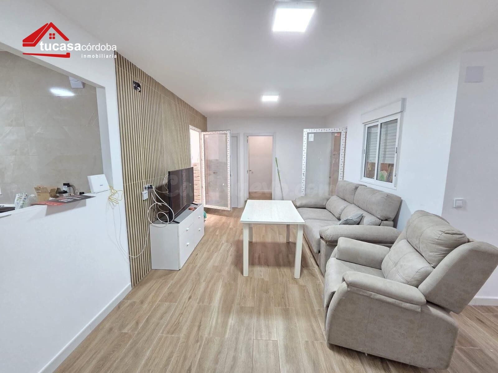 PISO CON DOS PATIOS Y TRASTERO EN EL ARCÁNGEL | 2 AMPLIOS DORMITORIOS | REFORMA COMPLETA A ESTRENAR
