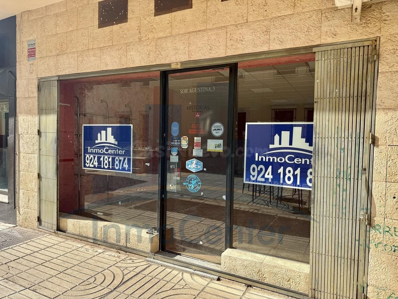 LOCAL JUNTO AL TEATRO LOPEZ DE AYALA - foto 3