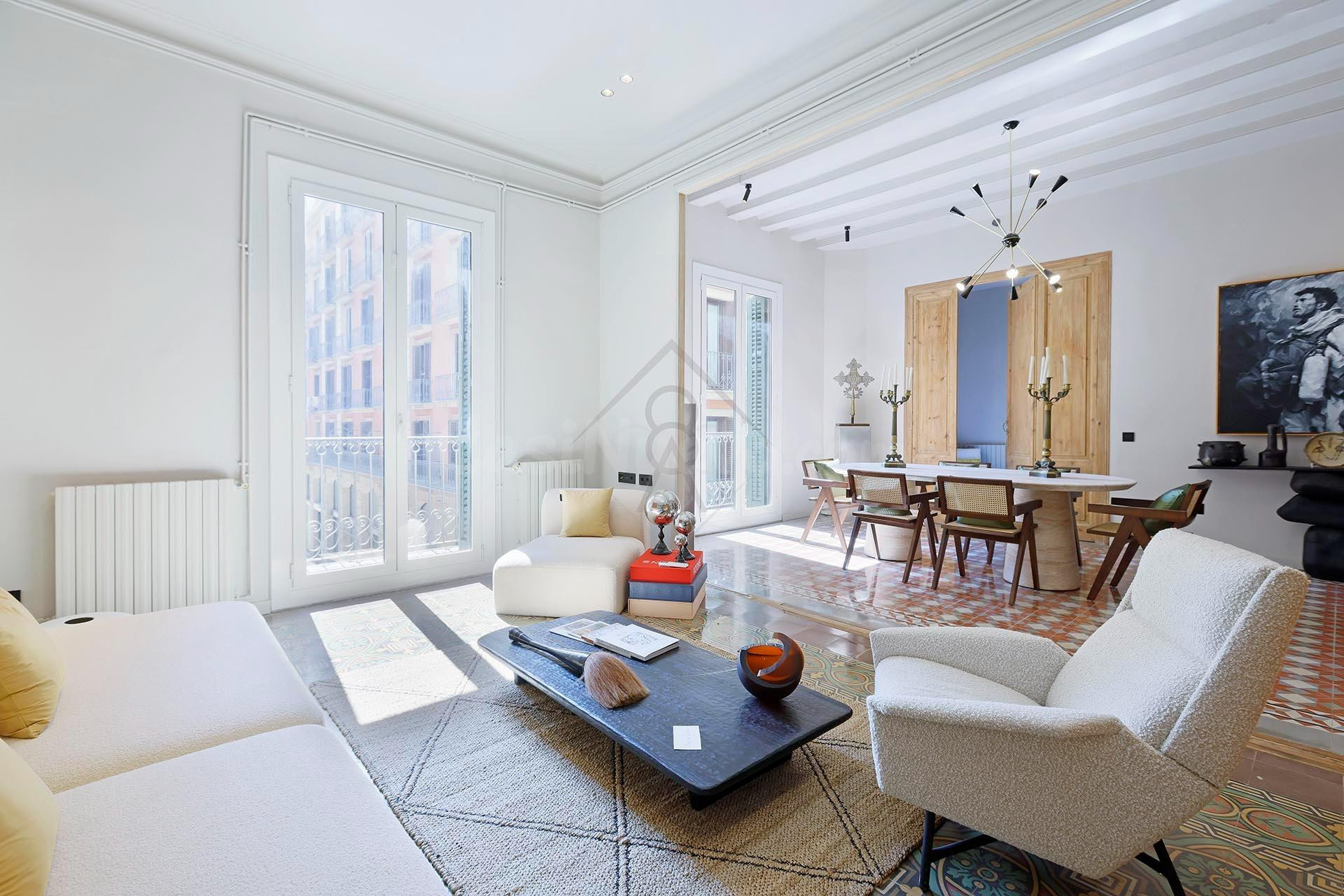 Exclusiva vivienda de lujo completamente reformada en el corazón del Barrio Gótico de Barcelona