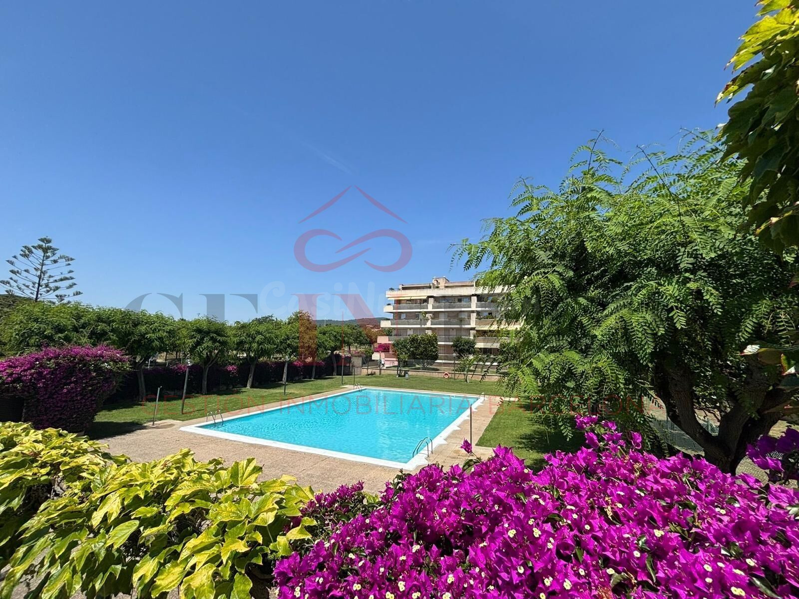 Ático dúplex con vistas panorámicas al mar y gran roof top p - foto 4