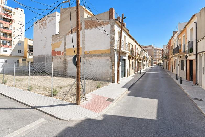 SOLAR URBANO DE 405 M2 EN ORIHUELA CENTRO  SOLAR URBANO EDIF