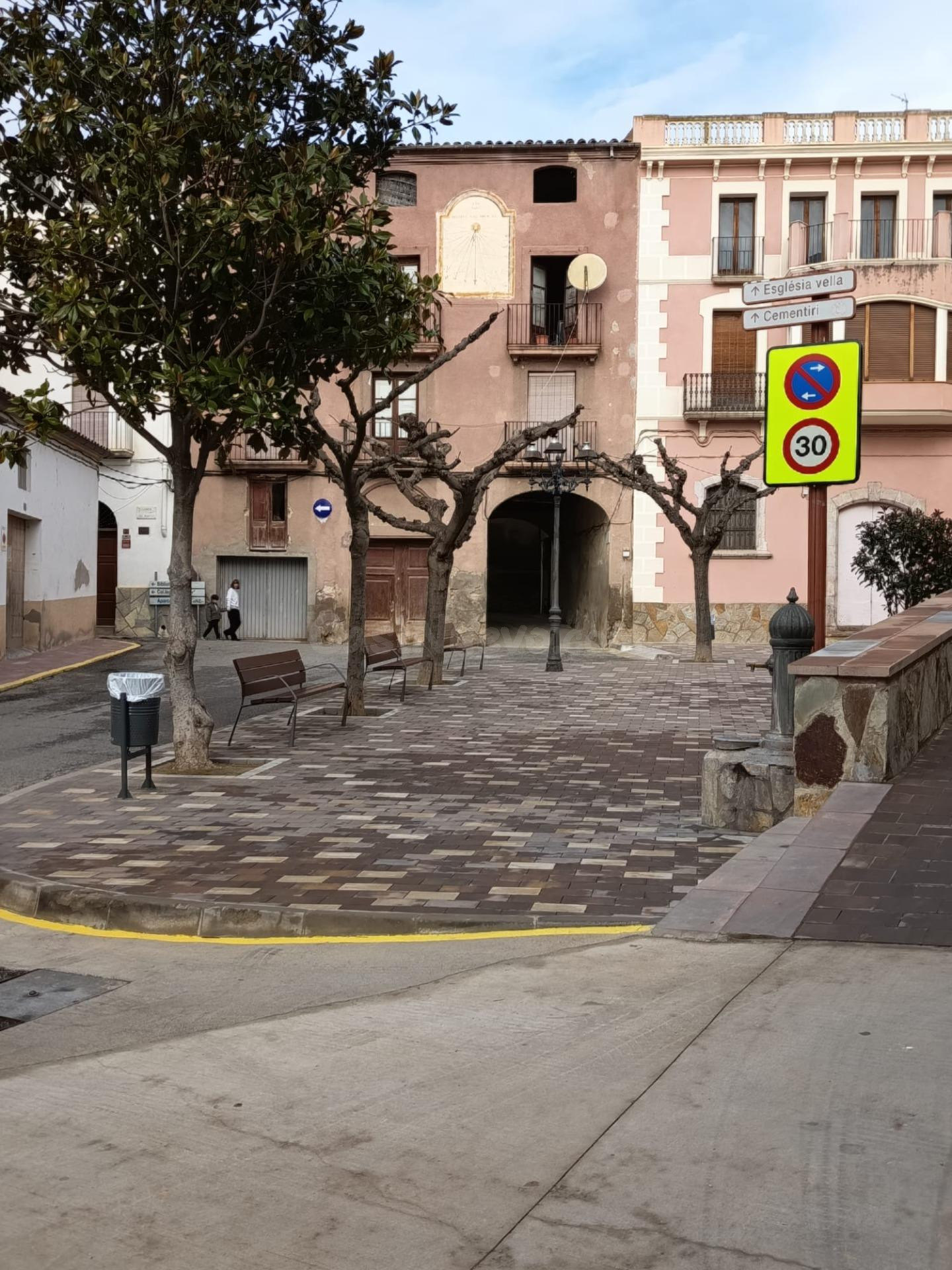 Encantadora Casa Adosada en García, Tarragona - Oportunidad  - foto 2