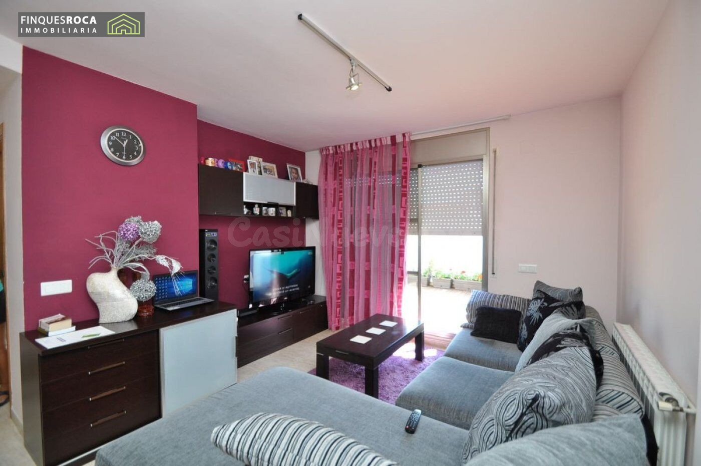 Ático duplex de 3 habitaciones y 2wc con gran terraza - foto 3