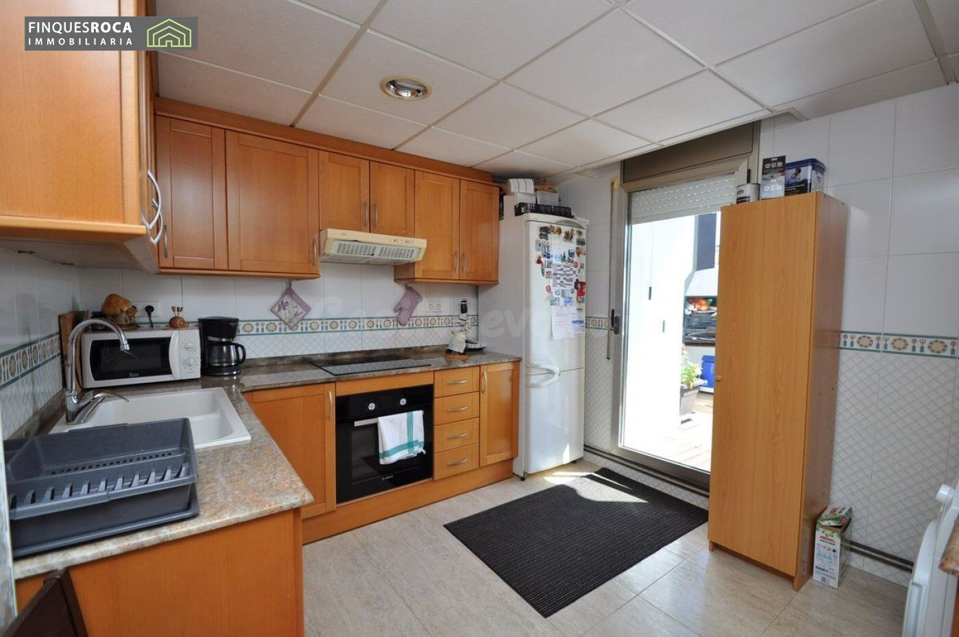 Ático duplex de 3 habitaciones y 2wc con gran terraza - foto 4
