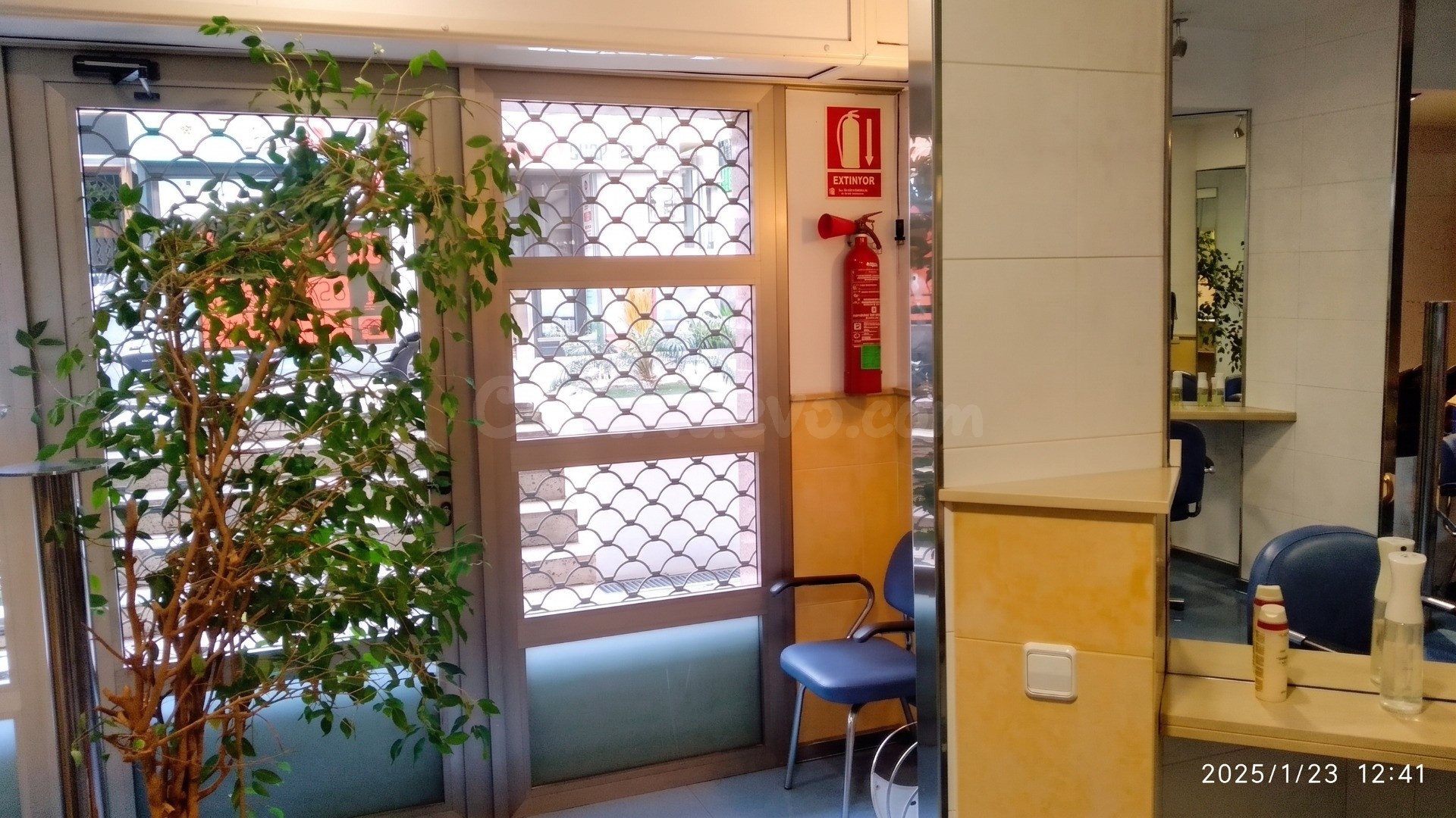 OPORTUNIDAD ! LOCAL COMERCIAL DÚPLEX EN EL CENTRO DE SALOU L - foto 2
