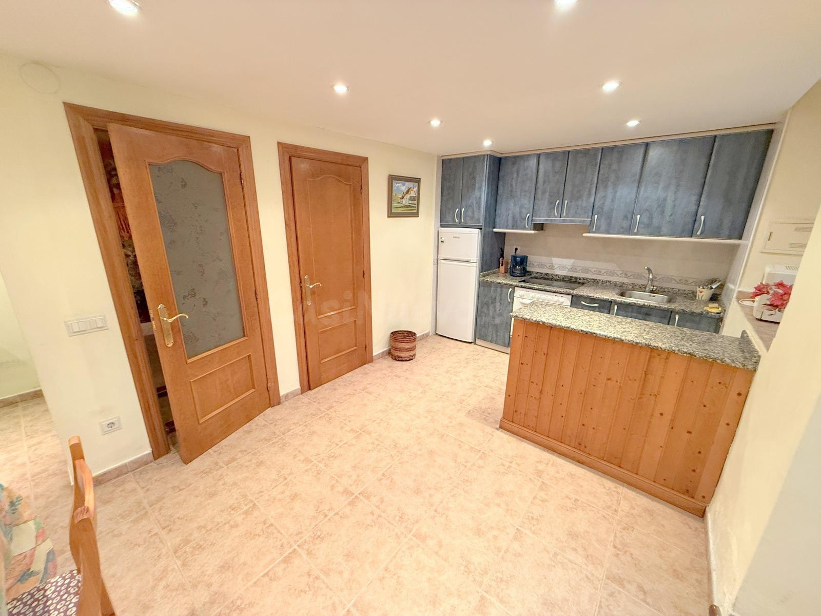 Casa con terraza en Arróniz – lista para entrar a vivir - foto 2