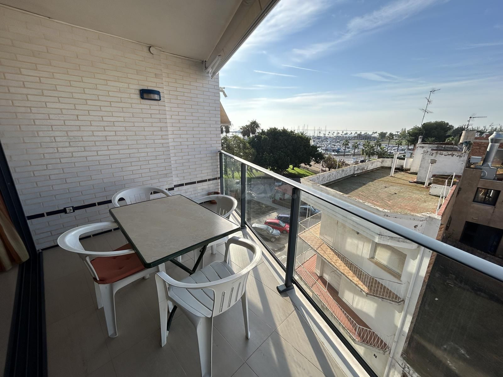 Piso de 3 habitaciones con 2 baños i vistes al mar