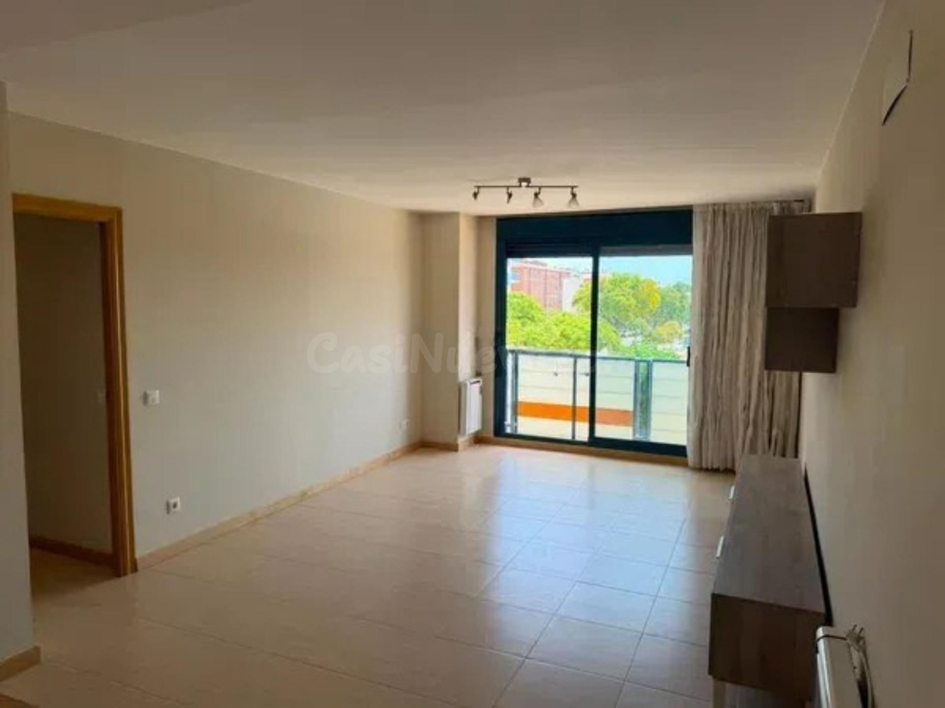 Piso en Venta en Urbanización con Piscina